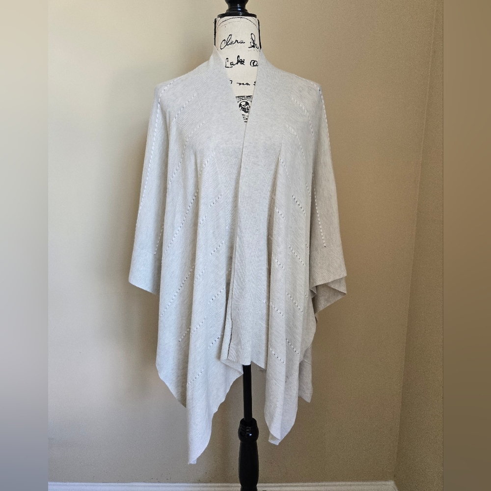 Ann Taylor Poncho Womens OS Off White Shawl Throw Cover Shrug